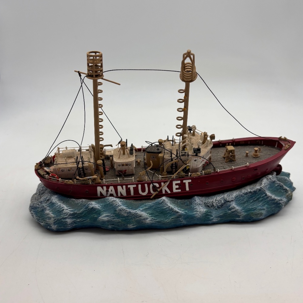 Anchor Bay Harbour Lights The Nantucket Light Vessel No. 112 Boat Figurine